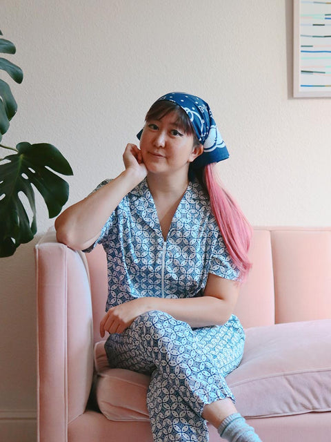 Mangosteen : The Queen of Tropical Fruit | Scarves Bandana batik in indigo dyes